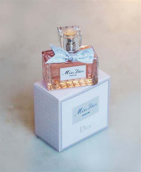 Dior's Coco Mademoiselle – Miss Dior Parfum ~ Fragrance Reviews